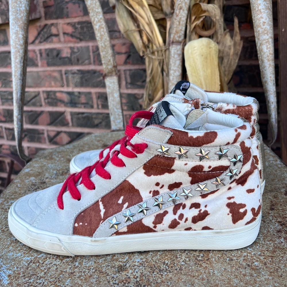 Vintage Havana Catherine Multi-Mix Hightop sneaker. Size 9.